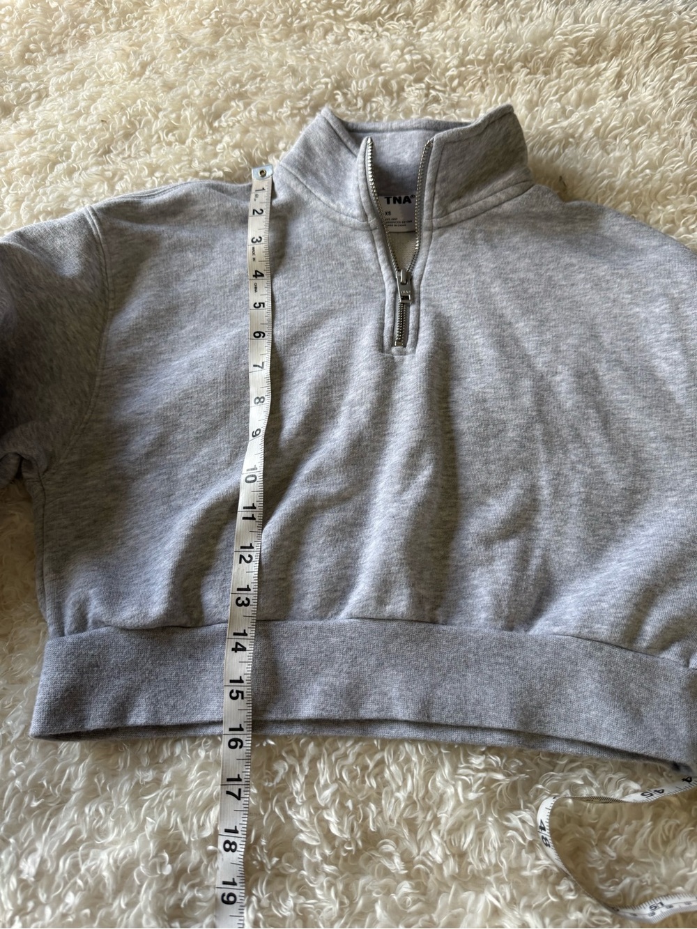 Aritzia TNA Cozy Fleece Perfect 1/4 Zip Cropped Sweatshirt Women's XS Grey - Picture 7 of 12